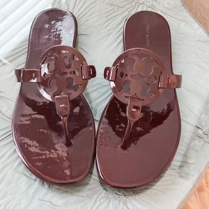 Tory Burch Soft Miller sandal patent size 9.5 Bordeaux